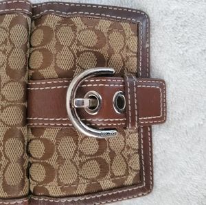 COACH VINTAGE BROWN LEATHER WALLET